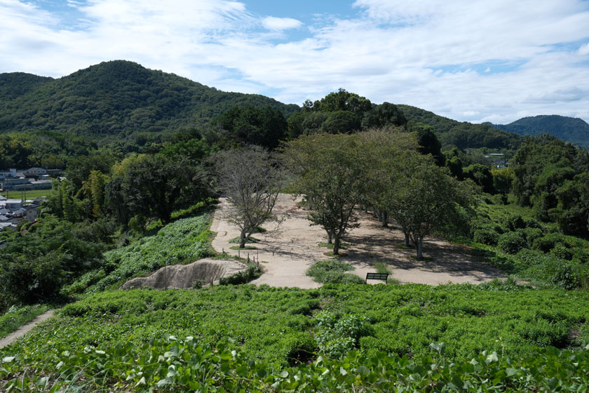 造山古墳前方部